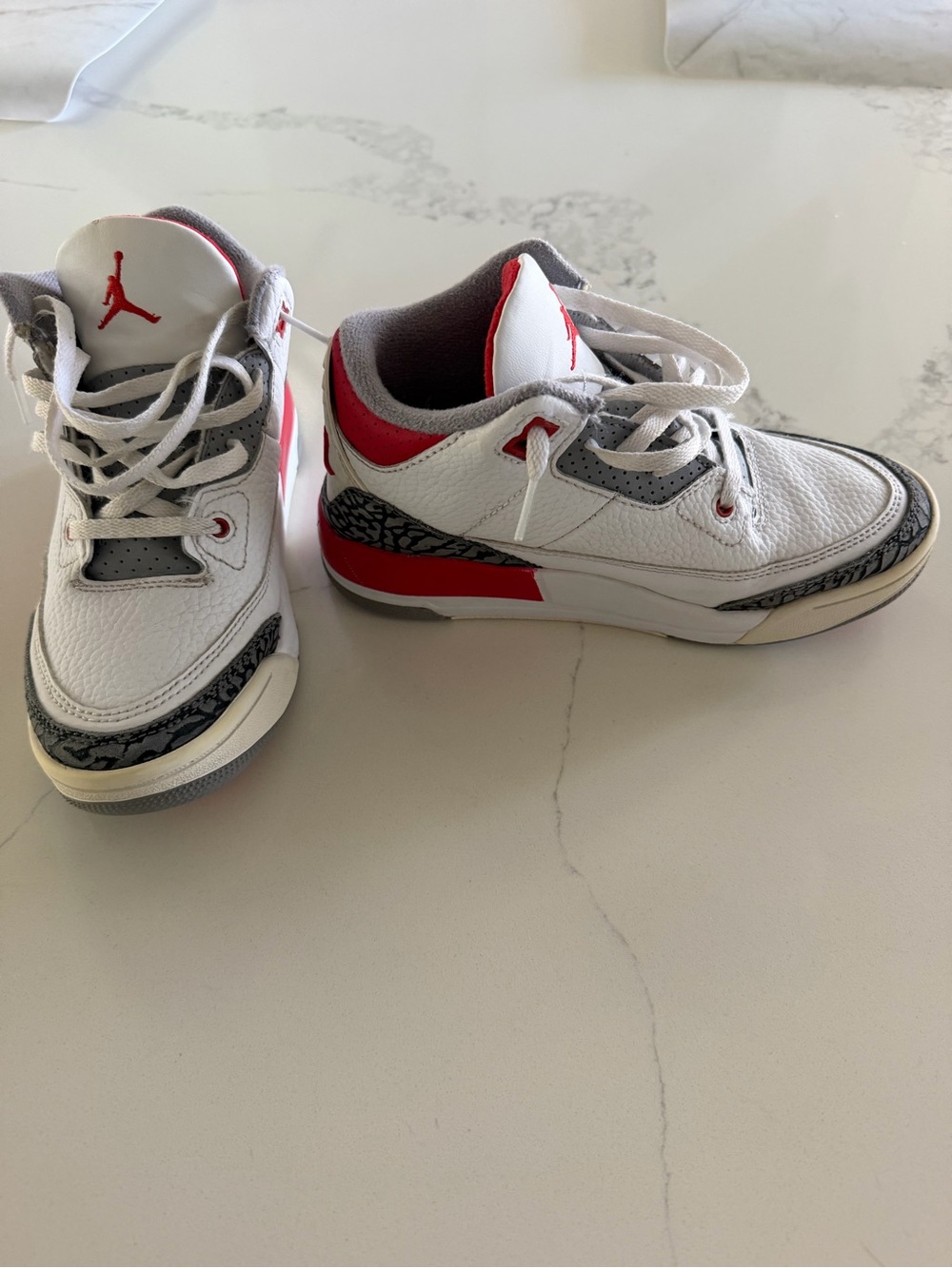 Air Jordan Retro 3 Kids' Basketball Sneakers size 1